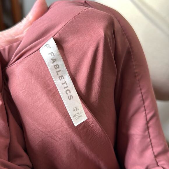 Fabletics Cherry Mocha Wander Cropped Puffer Jacket - Picture 4 of 10